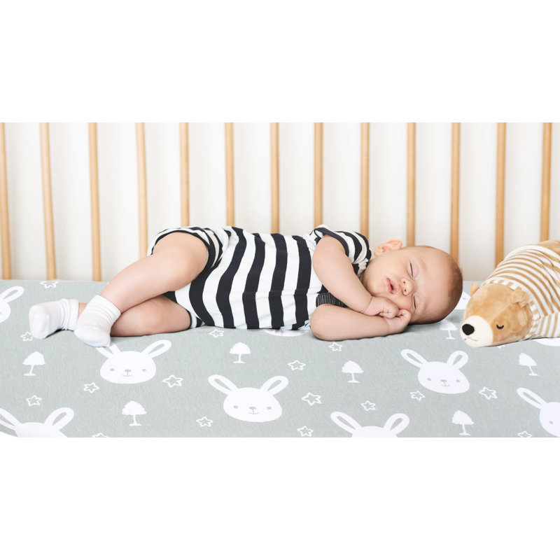 Farallones Floral Cotton Fitted Bassinet Sheet