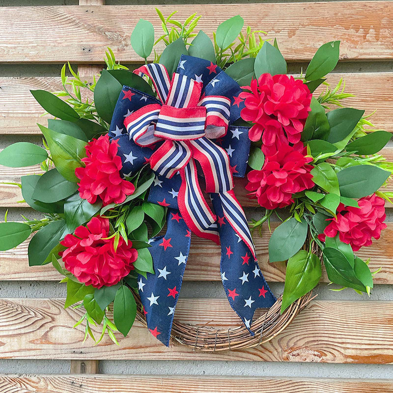 Plastic 35.99cm Wreath