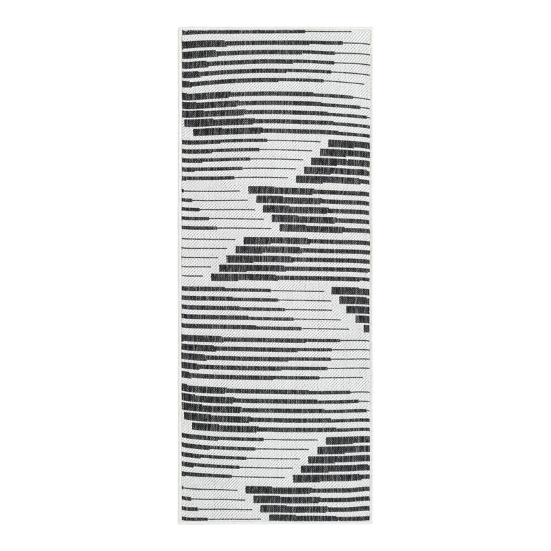 Geometric Indoor / Outdoor Rug, Runner 2' x 5'3"