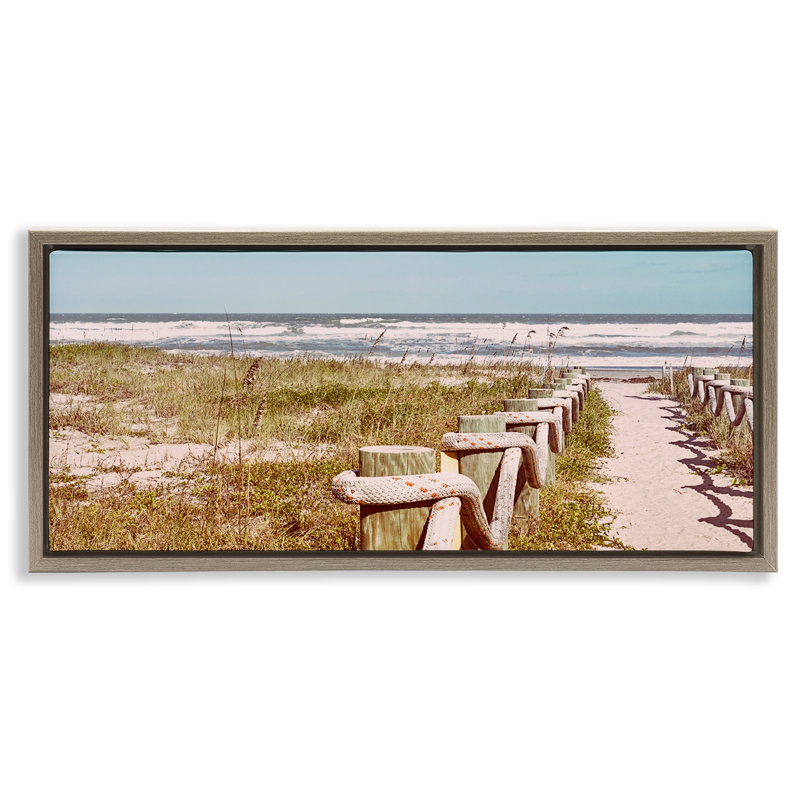 "Eastern Beach Walkway", art mural encadré par Stede Bonnett, Cadre flottant orme Montalcino, H 11 po x l 25 po