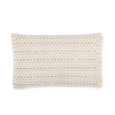Coussin tissé en macramé