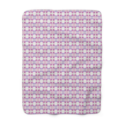 Jeté en molleton Sherpa - motif de cœurs roses et mauves