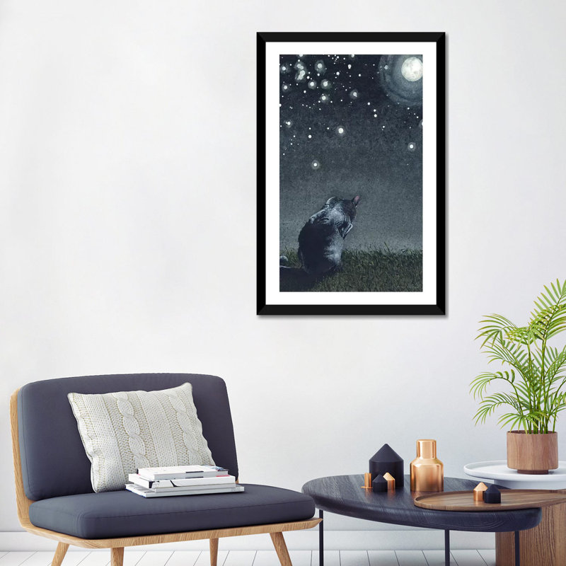 « Moonbathing » par Maggie Vandewalle-reproduction d’art, H 32 po x l 24 po x P 1 po, Papier encadré noir, Blanc