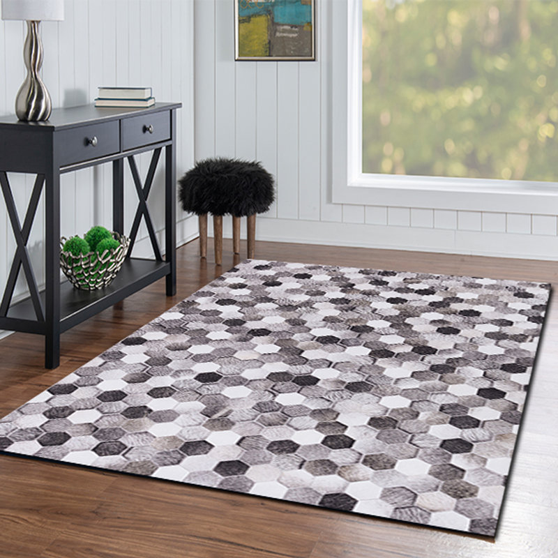 Jameown Patchwork Faux Cowhide Gray/Black Printed Area Rug, Rectangle 5' x 7'