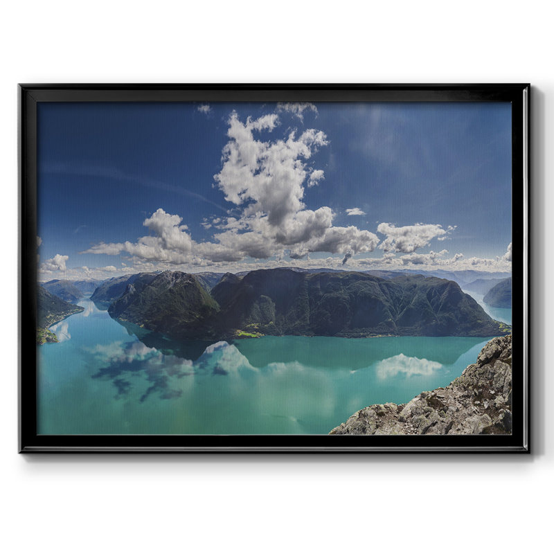 «Reflection I», reproduction sur toile, H 30 po x l 44 po x P 1,5 po, Noir