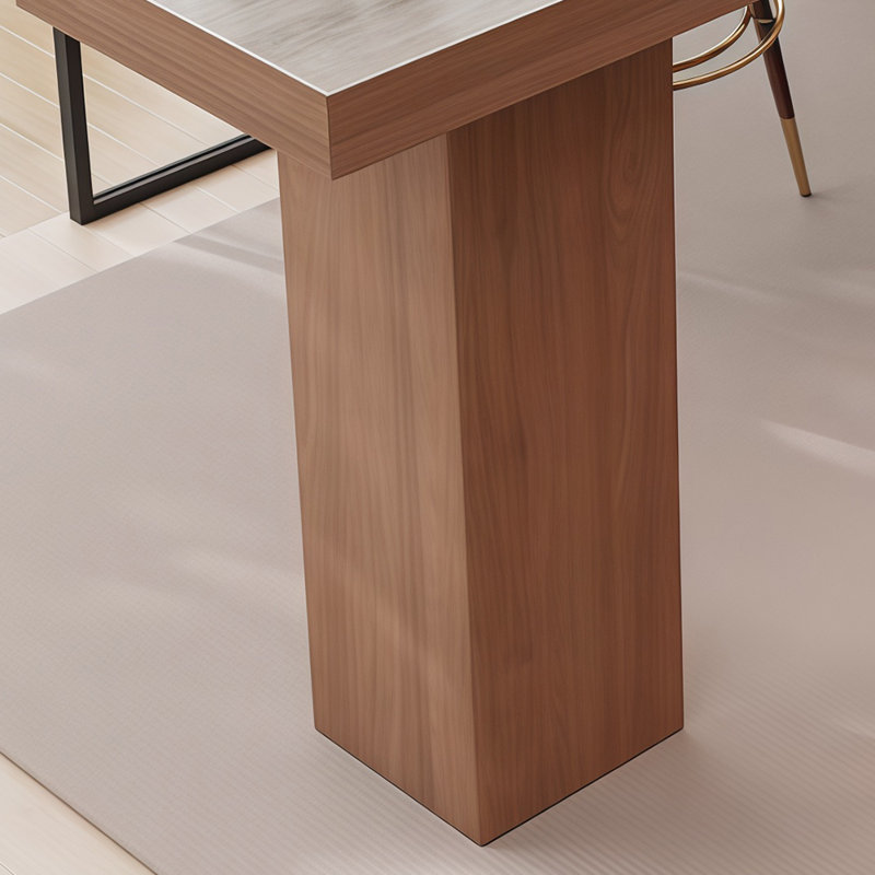 Table de bar en dôme en pierre de style médiéval., H 39,3 po x L 70,8 po x l 19,6 po