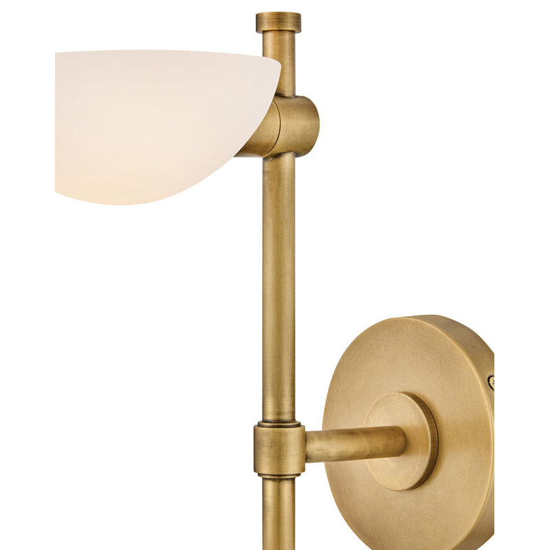 Merit 1 - Light Wallchiere, Heritage Brass