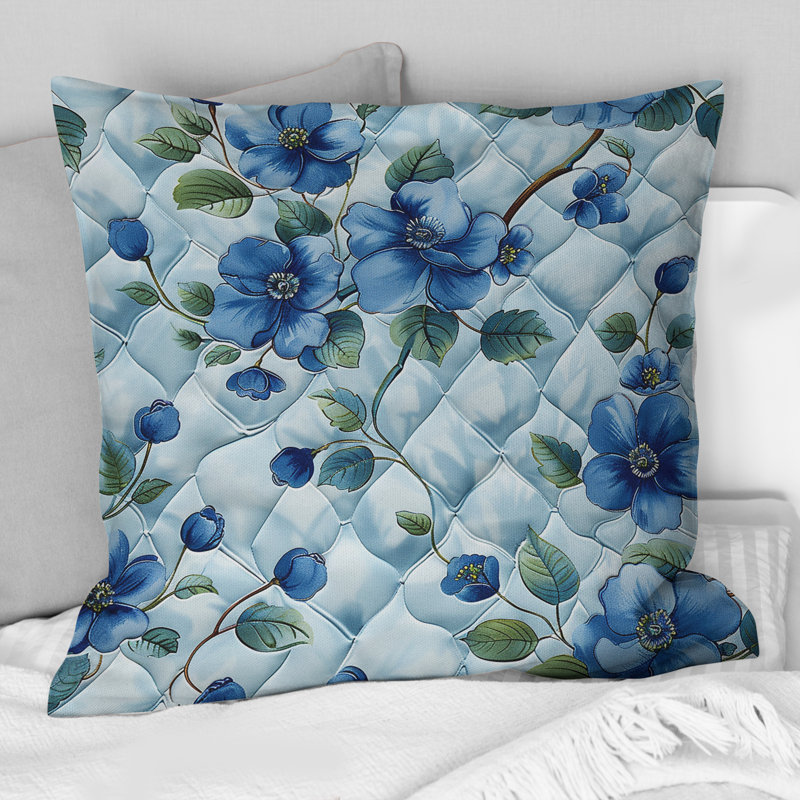 Coussin décoratif bleu à motif de treillis floral III, H 16 po x l 16 po