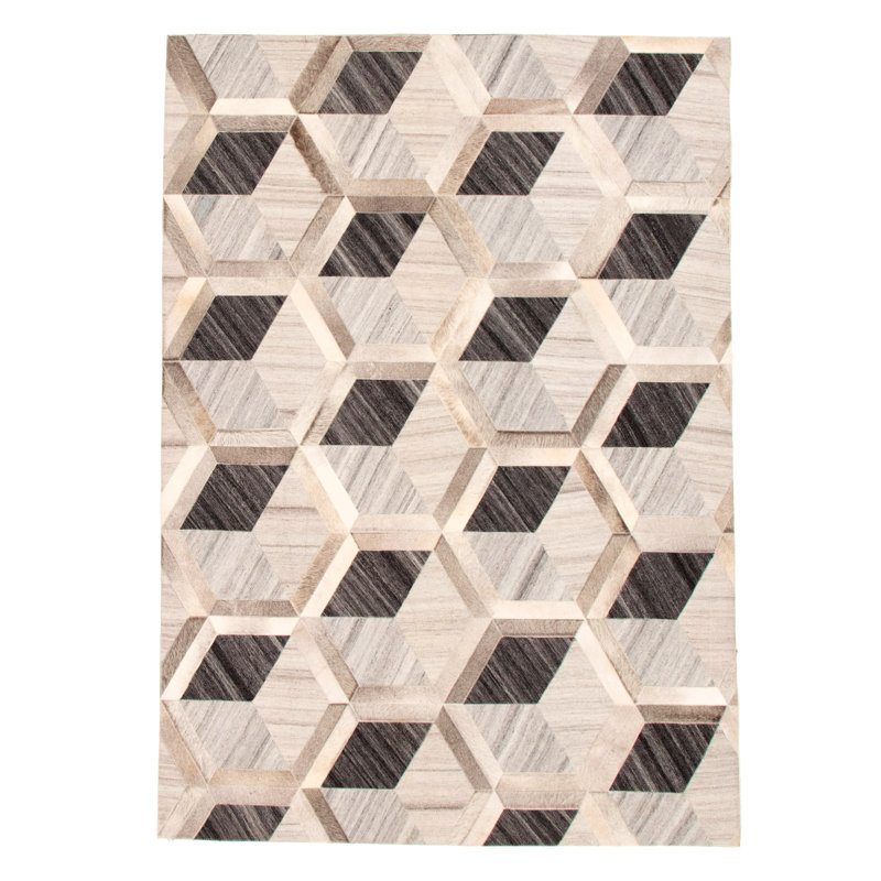 Tapis gris clair / brun en cuir fait à la main à motif géométrique Nonnie, Rectangle 5 pi 3 po x 7 pi 7 po