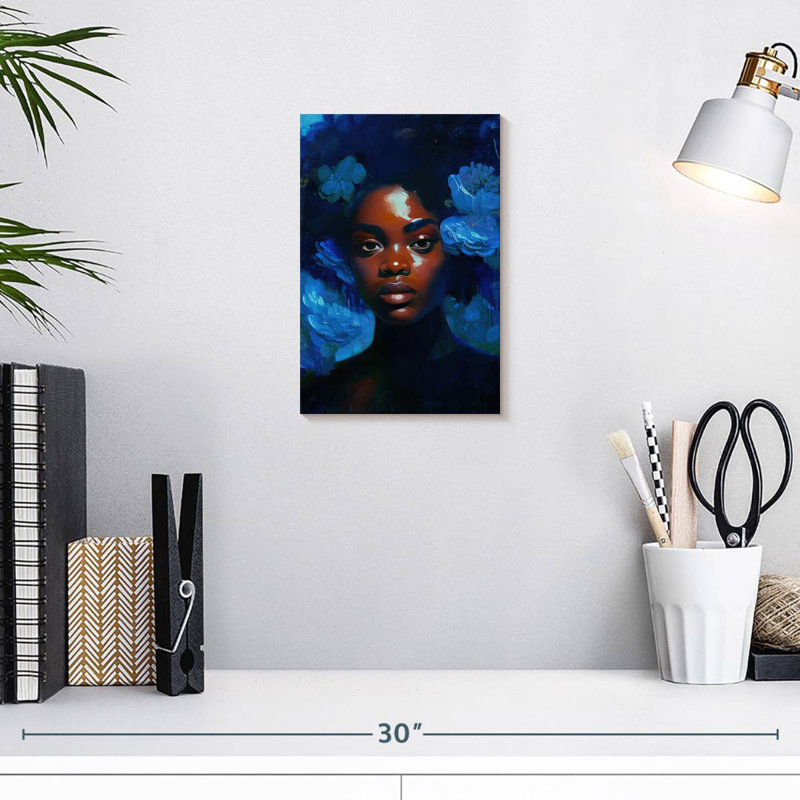 Leisha, femme africaine en bleu, H 12 po x l 8 po
