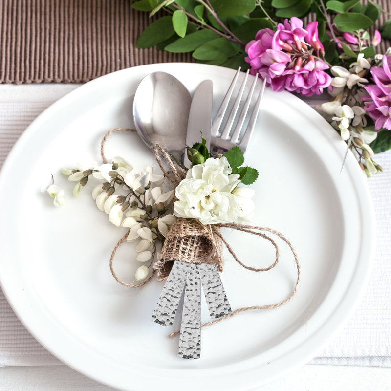16 Piece Cutlery Set