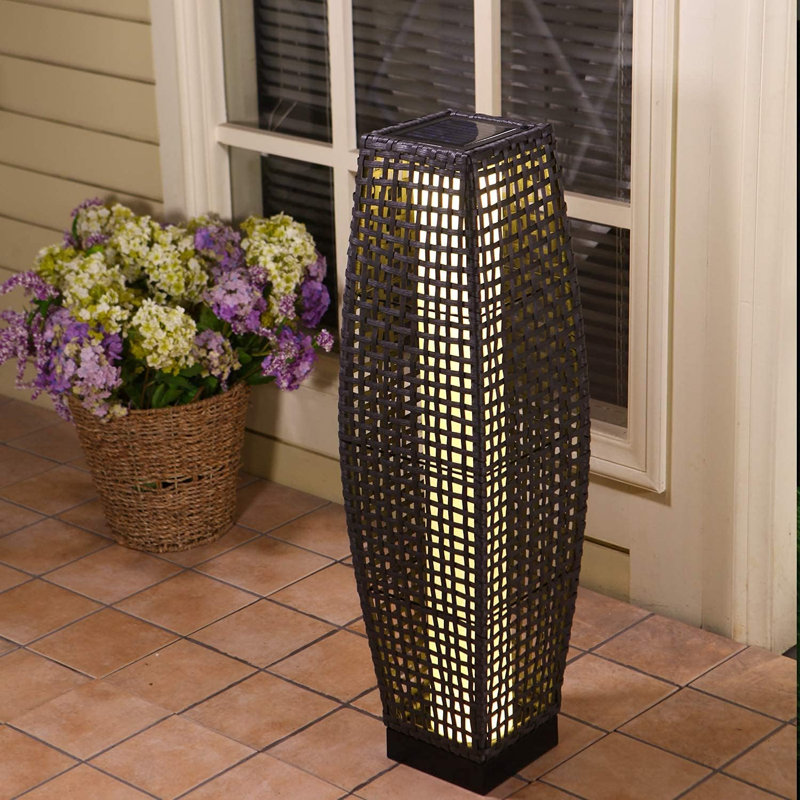 Lanterne d'extérieur à énergie solaire avec lanterne à énergie solaire résistante à l'eau pour jardin ou porche - Grand Fuji, gris argenté