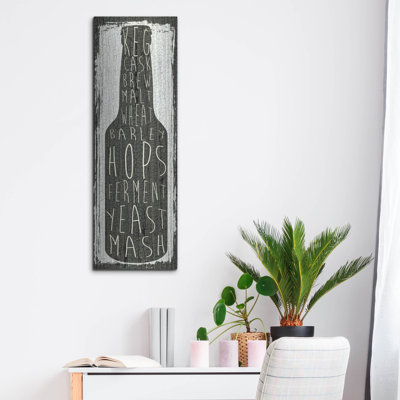 «Beer Sign 4» par Erin Clark, art mural en métal