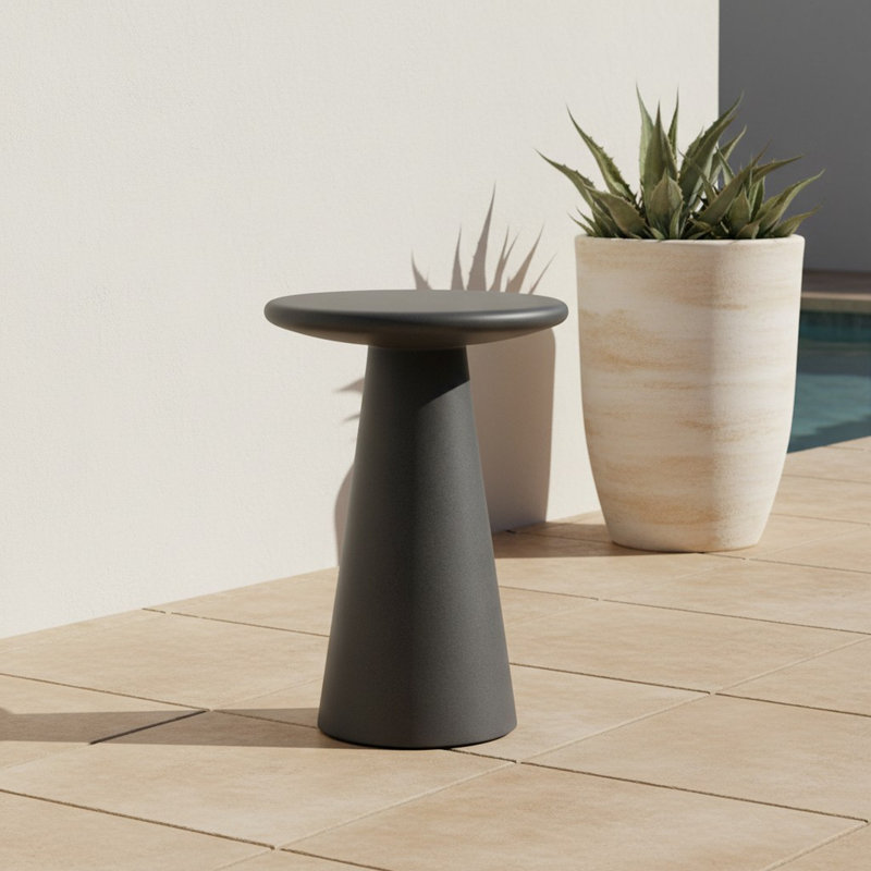 Lampe de table Cardenas, H 22,5 po x l 16 po x P 16 po