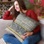 Coussin géométrique ancien-831264121