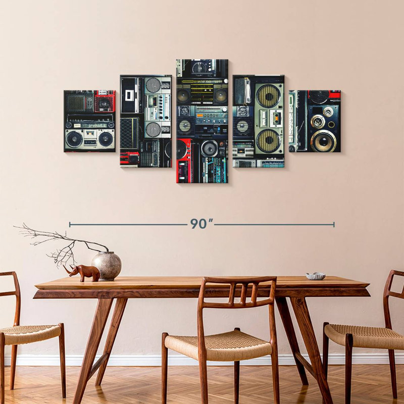 Boombox Wall, H 42 po x l 92 po
