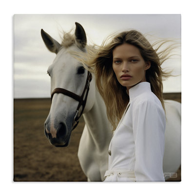 «Girl in White with Horse», art mural par RB