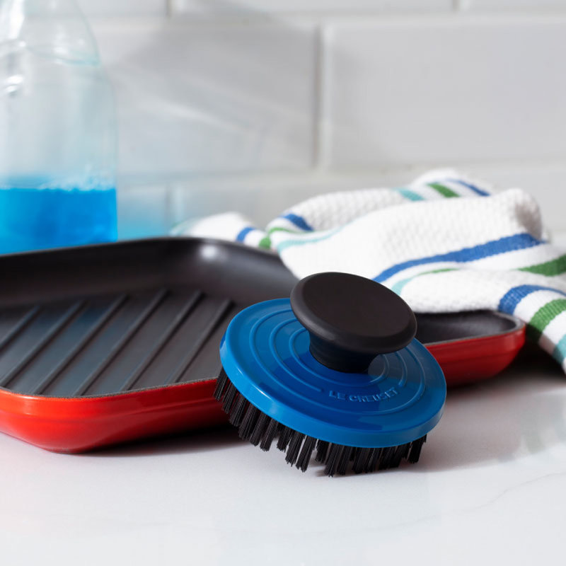 Le Creuset Set Of 2 Cleaning Brushes Cerise, Blue