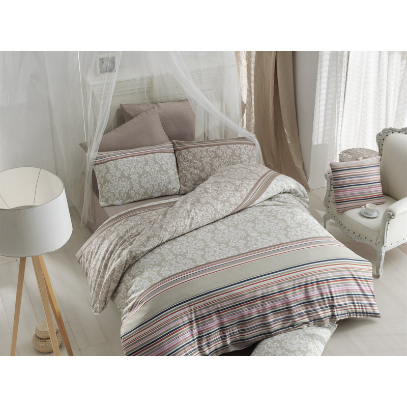 Moreauville Floral Duvet Cover Set with Pillowcases