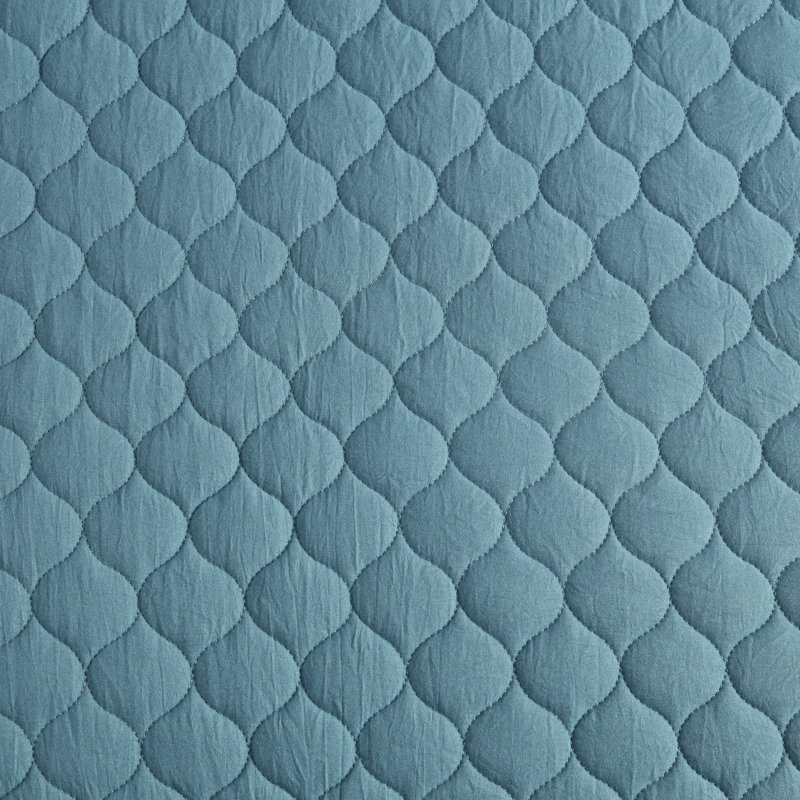 Solid Color 3 Piece Scalloped Edge Crinkle Microfiber Quilt Set, Full/Queen Coverlet + 2 Standard Shams, Teal