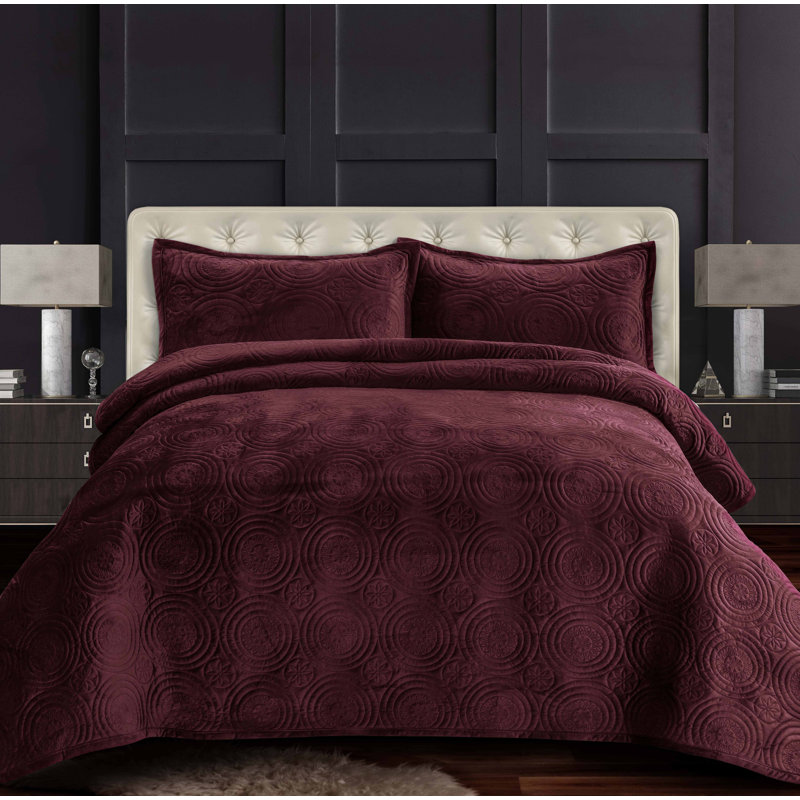 Capri Velvet Quilt, King Quilt + 2 King Shams, Plum