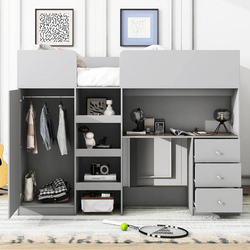 Lit mezzanine pleine grandeur gris avec garde-robe intégrée, bureau et unités de rangement spacieuses avec finition en bois, bureau et garde-robe