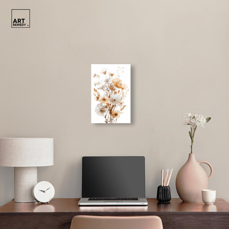 Parchment Petals Canvas, art floral élégant par , H 15 po x l 15 po, Toile tendue