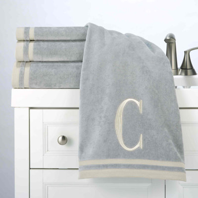 IVR/GLD Monogram Towel Set