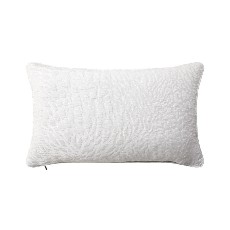 Souvenir Lumbar Pillow Cover & Insert, Blanc