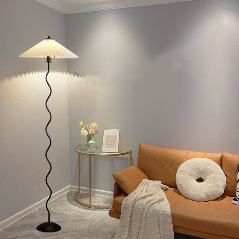 Lampe sur pied vintage en fer et tissu plissé