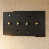 Night Black with Brass - 4 Gang est en rupture de stock