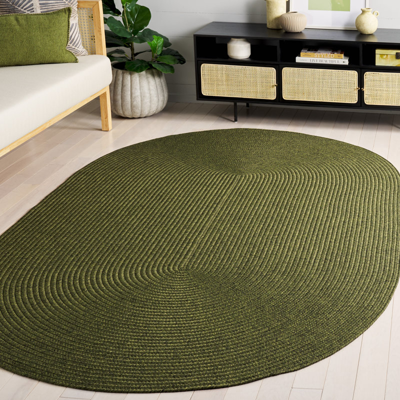 Lakehurst Solid Green Indoor/Outdoor Rug, Oval 152 x 244 cm