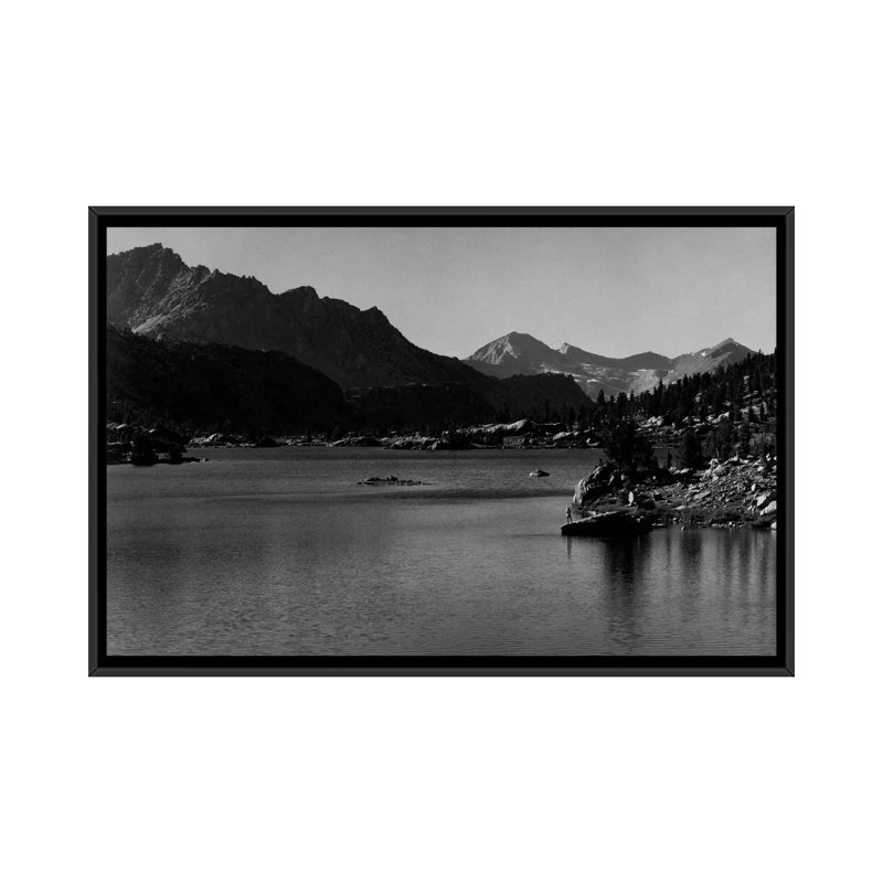 « rac lake » par ansel adams, reproduction de photo sur toile tendue, H 18 po x l 26 po x P 1,5 po, Toile avec cadre noir