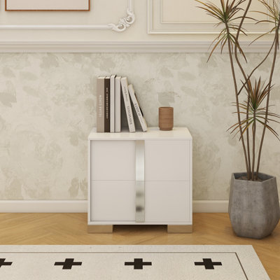 Elegant Nightstand With Metal Handle,Mirrored Bedside Table With 2 Drawers For Bedroom,Living Room