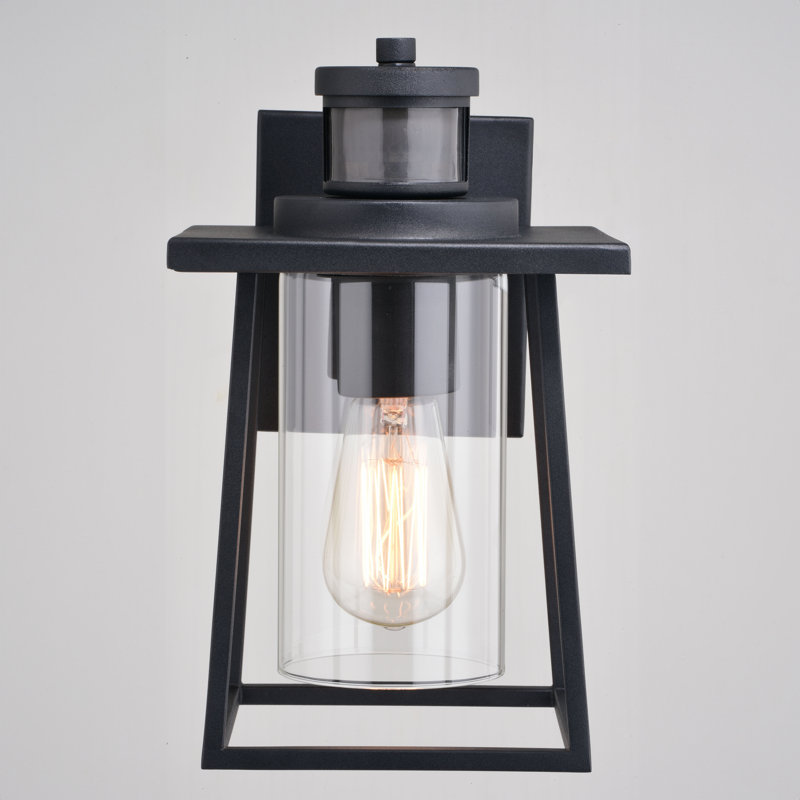 Zuhal Wall Light