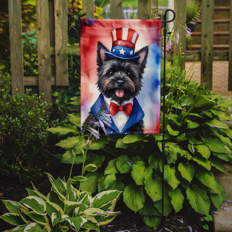 Drapeau patriotique du jardin américain, Terrier Cairn noir
