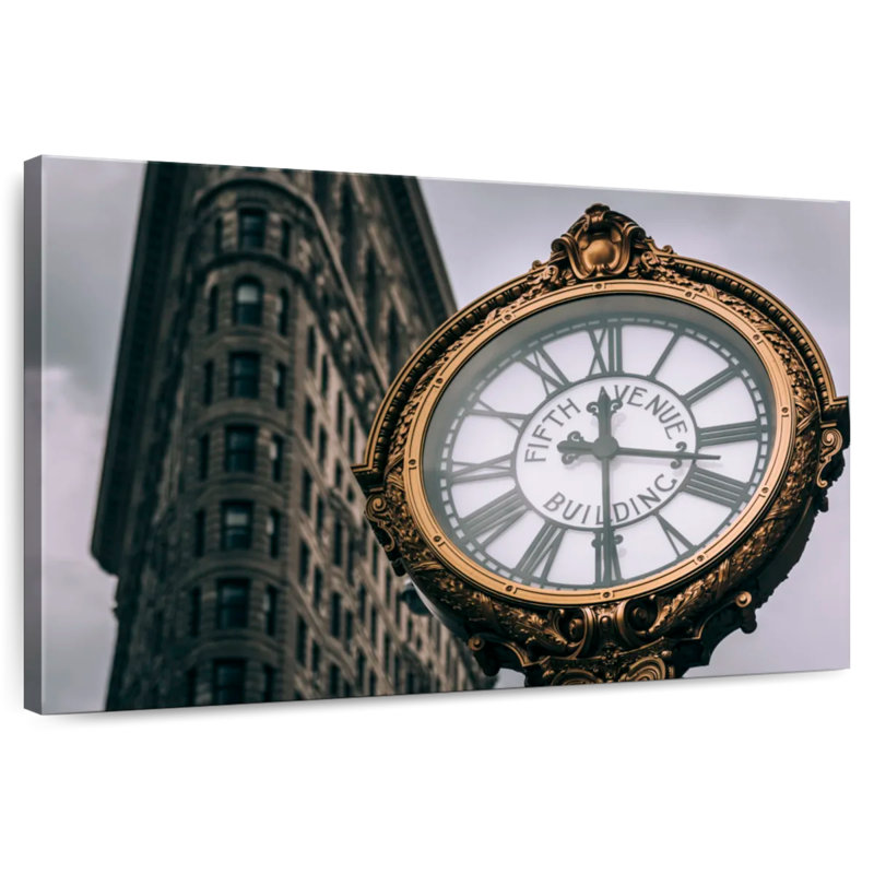Kerner Fifth Avenue Building Clock