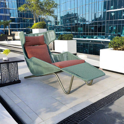 Chaise longue d'extérieur en rotin