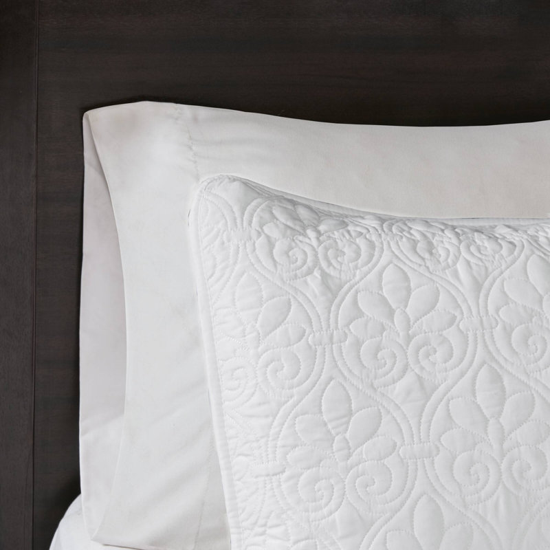 Quebec Reversible Quilt Set, Navy, Twin/Twin XL Coverlet + 1 Standard Sham