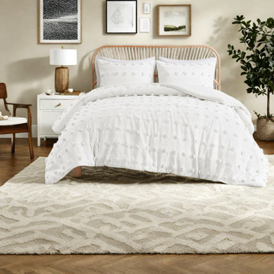 Elegant King/cal King Jacquard Bedding Set, Hypoallergenic Polyester Design For Modern Bedrooms