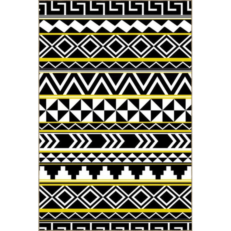 Tapis noir à motif géométrique noir, Sous-tapis rectangulaire de 3 pi 3 po x 4 pi 11 po