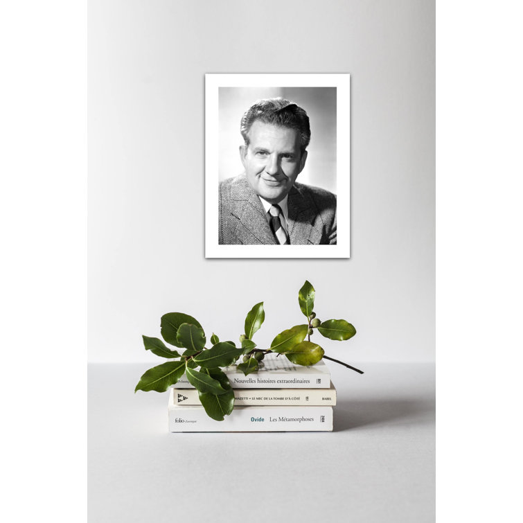 Globe Photos Entertainment Portrait Of Smiling Phil Hartman Looking At