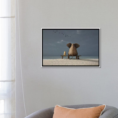 Reproduction d’art, "Elephant and Dog sit on a Beach" par Mike Kiev