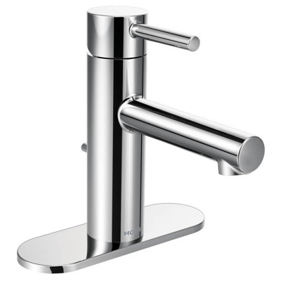 Aligner le robinet de salle de bains monotrou avec l'ensemble de vidange