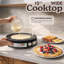 Crêpière électrique Gourmia de 12 po, antiadhésive avec contrôle de la température, voyants lumineux, spatule et épandeur de pâte