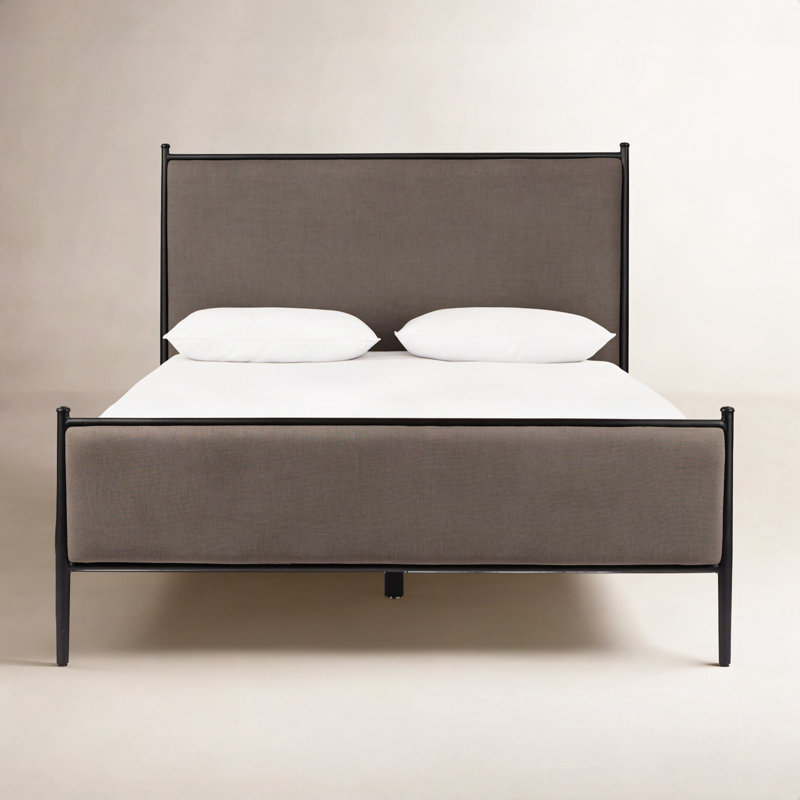 Xander Upholstered Bed