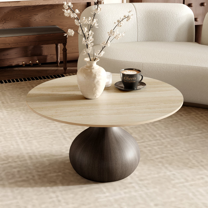 Table basse Gorman, Elegant Travertine, 18.23" H x 35.43" L x 35.43" W