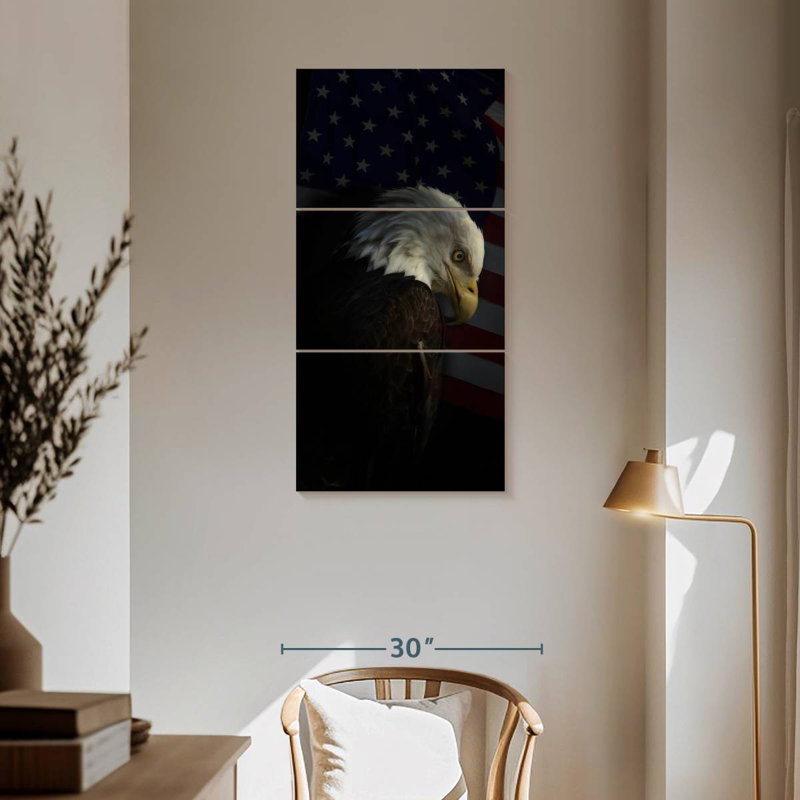 Pygargue à tête blanche patriotique, H 62 po x l 30 po