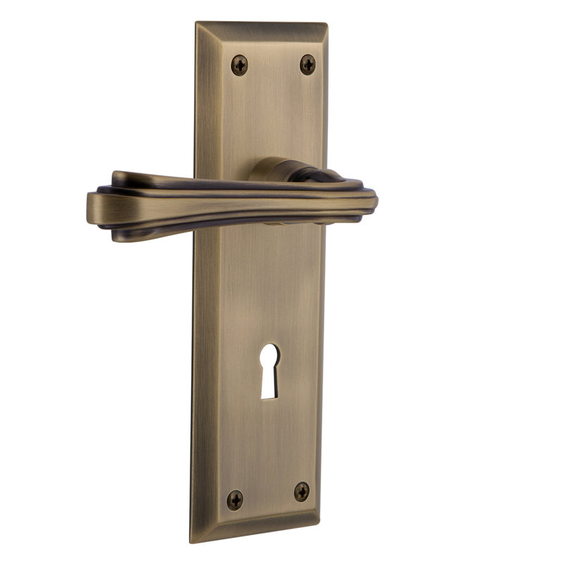 New York Plate Passage (Hall & Closet) with Decorative Keyhole and Fleur Lever, Antique Brass, 2.375"