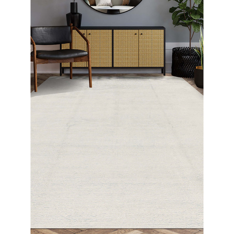 Hand-Knotted High-Quality Beige Area Rug